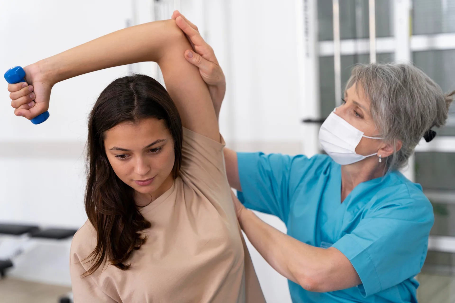 Frozen Shoulder & Rotator Cuff Physiotherapy at Home